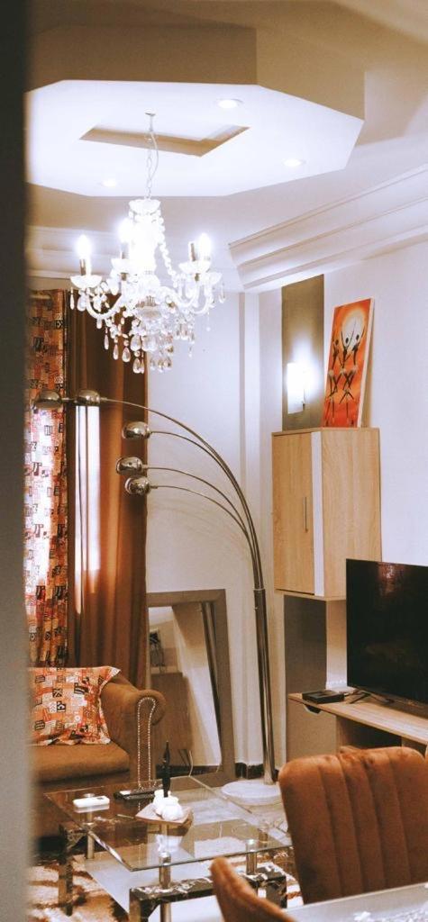Studio Meuble Haut Standing Jouvence Яунде Екстер'єр фото